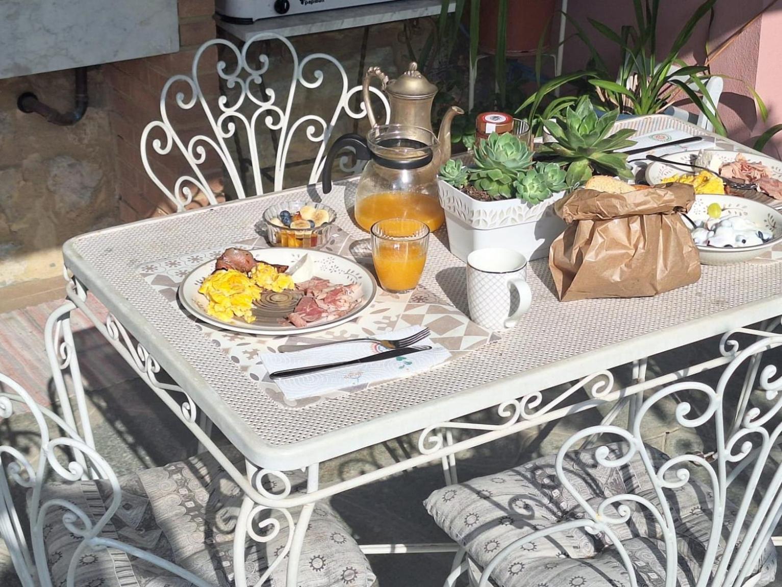 Florinda Lemon'S Suite Cervo Esterno foto